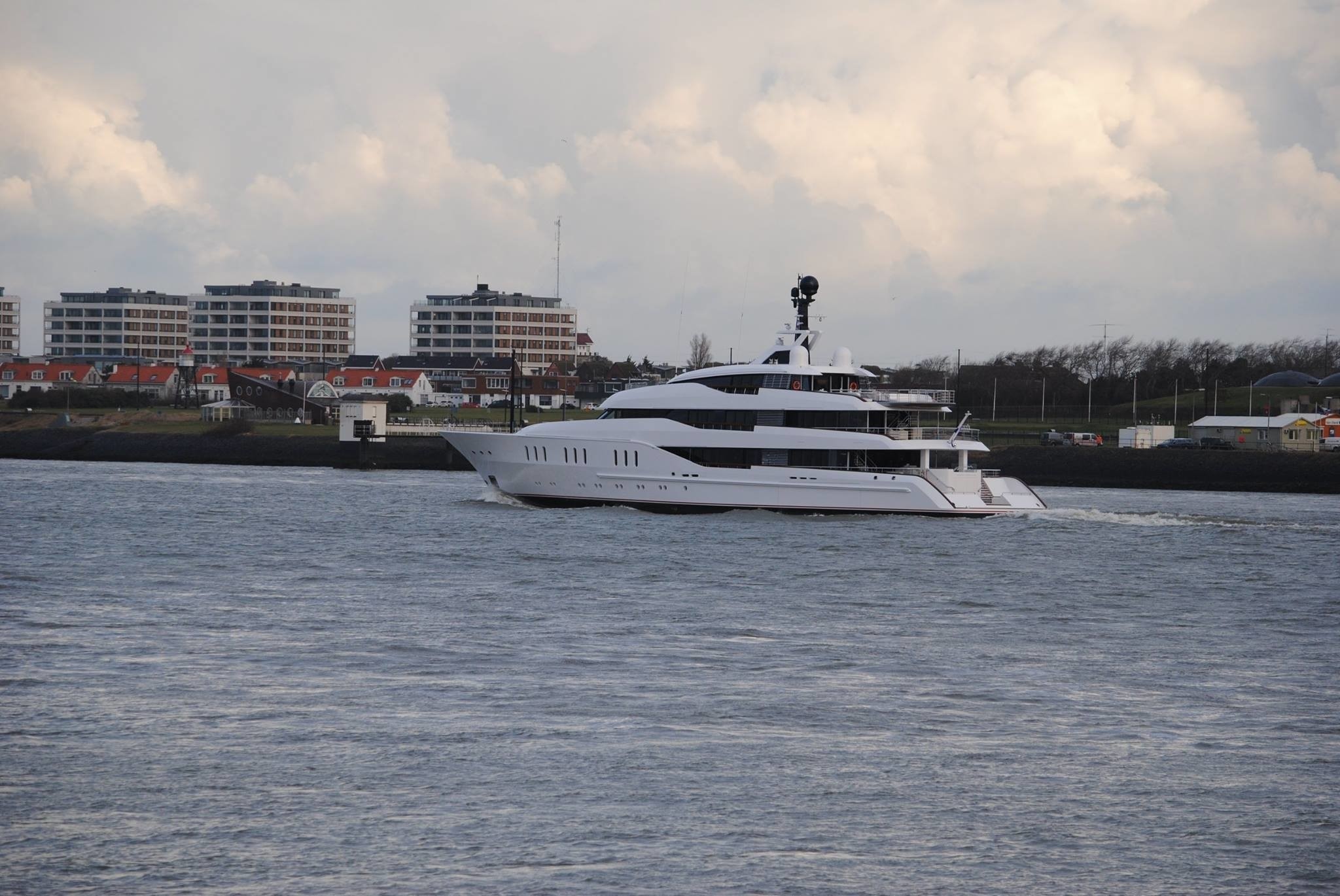 Yacht VANISH A Feadship Superyacht CHARTERWORLD Luxury Superyacht